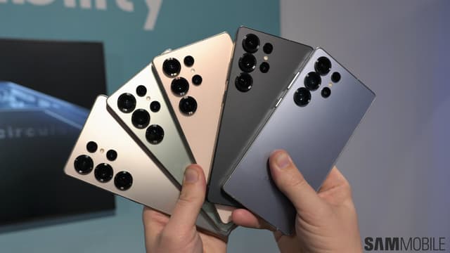 Samsung Galaxy S25 ULTRA Hands-On... What Happened!