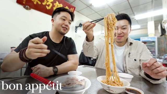Chefs Try the Top 7 Foods at Taiwan’s Busiest Night Market | Street Eats
